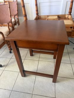 Wood Side End Table with Stretcher Base
