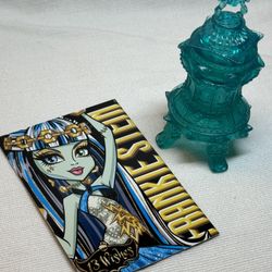 Monster High Doll 13 Wishes Frankie Stein Genie Bottle Lantern Accessory and Trading/Collectors 2013 Card  