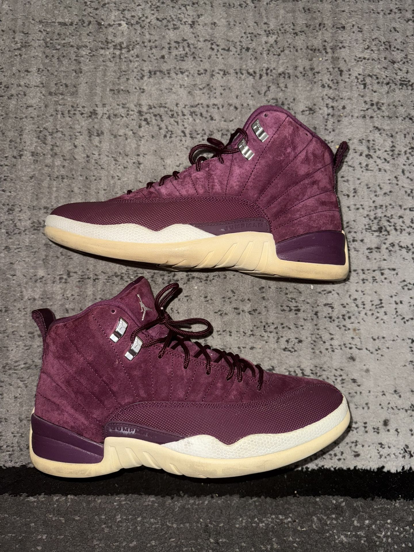 Jordan 12 Bordeaux 