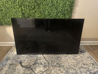Tv with Remote