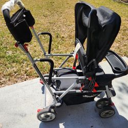 Joovy Caboose Ultralight  tandem "sit and stand" stroller 