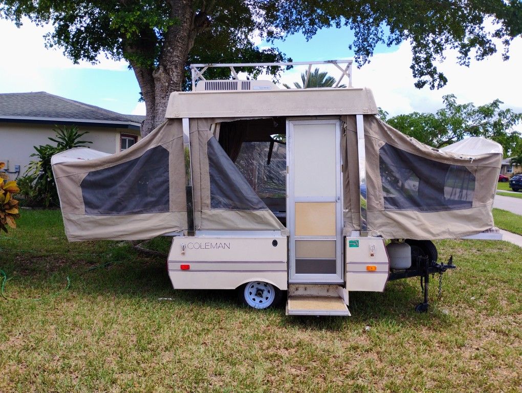 1985 Coleman Pop up