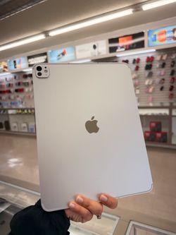 iPad Pro 13inch M5 256GB WiFi LTE