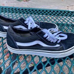 Van’s Men’s Size 7 Women’s Size 8.5