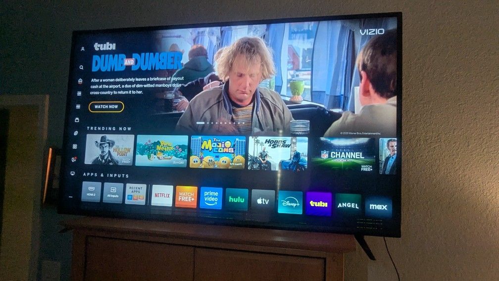 Great Offer!!!! 58" Smart Tv With Universal Stand Bundle