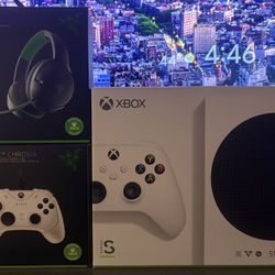 Xbox Series S Bundle 
