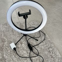 RING LIGHT