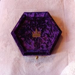 Blood lust Artistry Pallet By Jeffree Star Cosmetics 