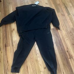 Women’s Nike outfit