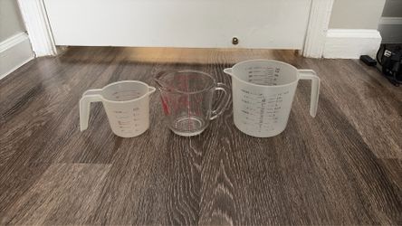 Measuring cups - different sizes