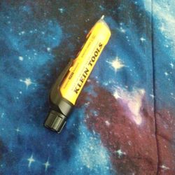 Klein Tik Tester Model 0623u-b2 With Flashlight 