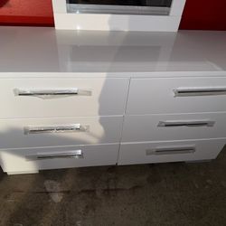 Brand New Bedroom Set 