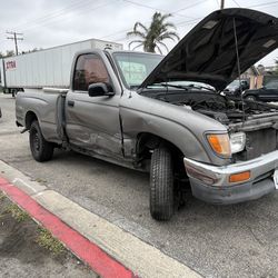 Parting Out 1995 Toyota Tacoma Single Cab Parts Only 