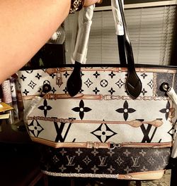 Louis Vuitton Neverfull Mm for Sale in Clearwater, FL - OfferUp