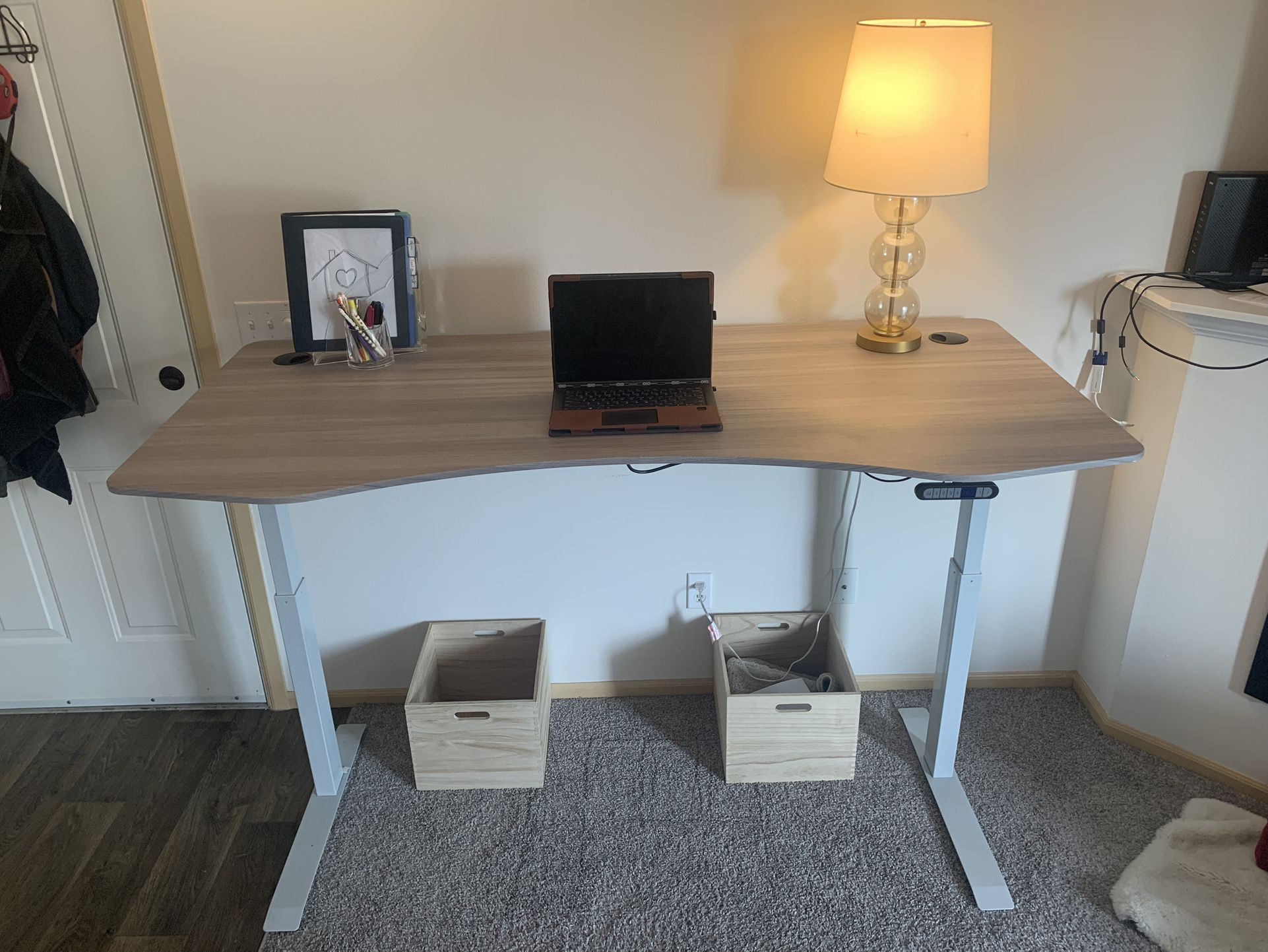 Modern Sit/Stand Desk