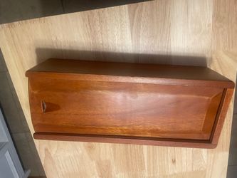 Wooden Storage Box with Nutcracker 