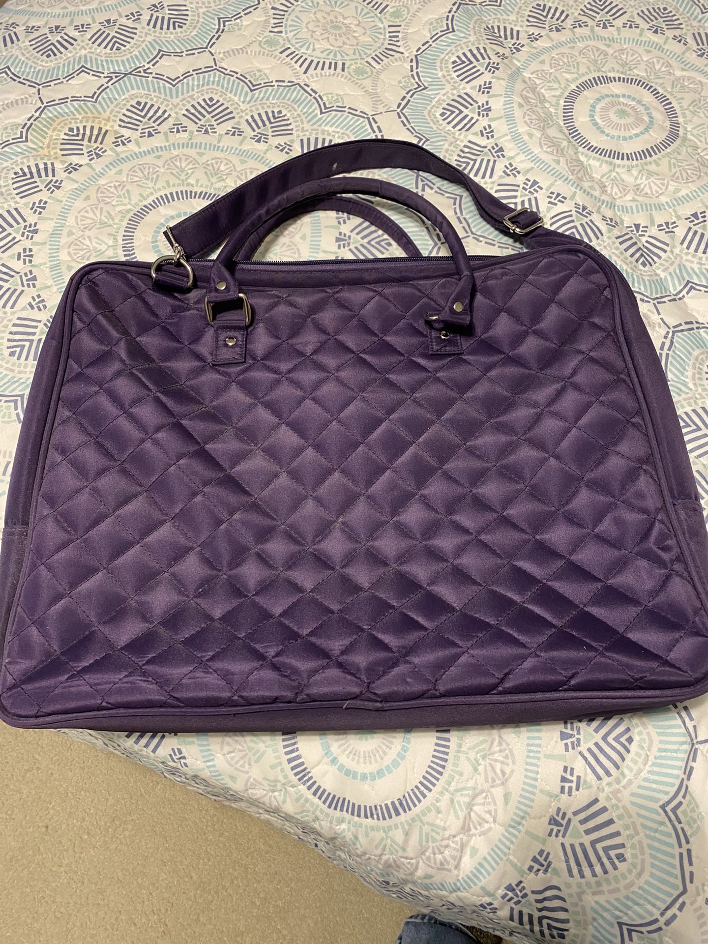 (Lap Top) SLEEVE or Carry On