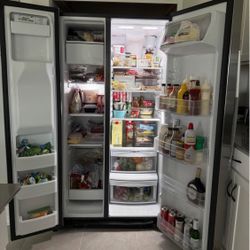 Refrigerator And Stove 