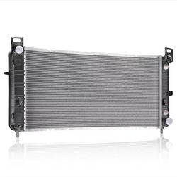 GM Tahoe/yukon/silverado 34” Radiator 