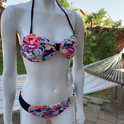 California Wave Hello Bikini 👙 Sz M/L
