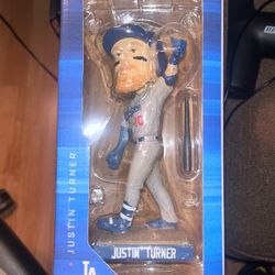 Justin Turner bobblehead