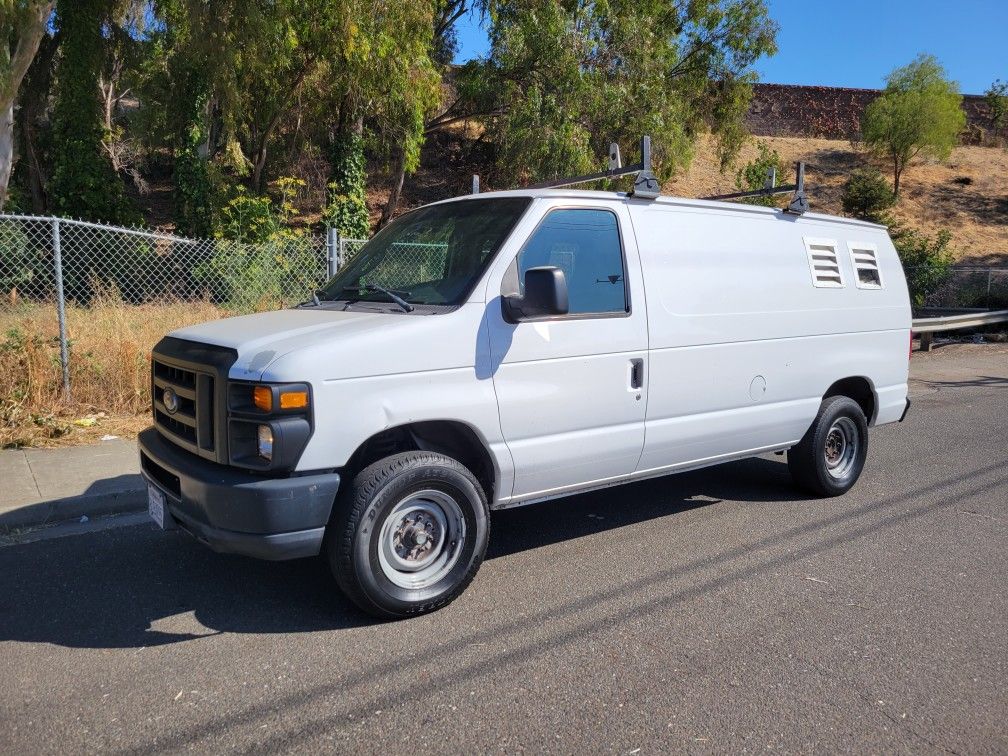 2008 Ford E150 Cargo Van 