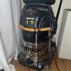 BOSTITCH Vacuum great condition got all the parts to it