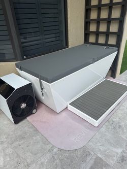 Revive Luxury Cold Plunge – Solid Acrylic Tub + Chiller Complete Setup