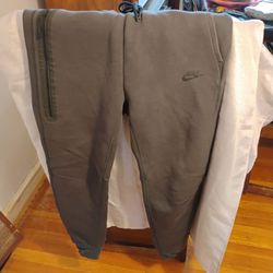 Nike joggers