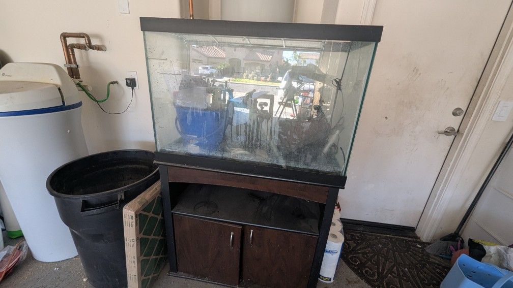 100 Gallon Tank With Stand