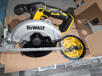 New skill saw 20V 6 1/2 18T