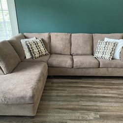 Sleeper Sectional