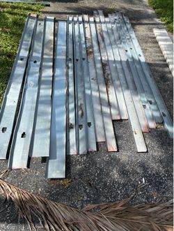 16 Galvanized Steel Wall Studs – 10 Ft (12 × 4” & 4 × 6”)