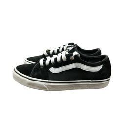Black Van's low Top Sneakers $30 (Good Condition) WE ONLY SHIP 