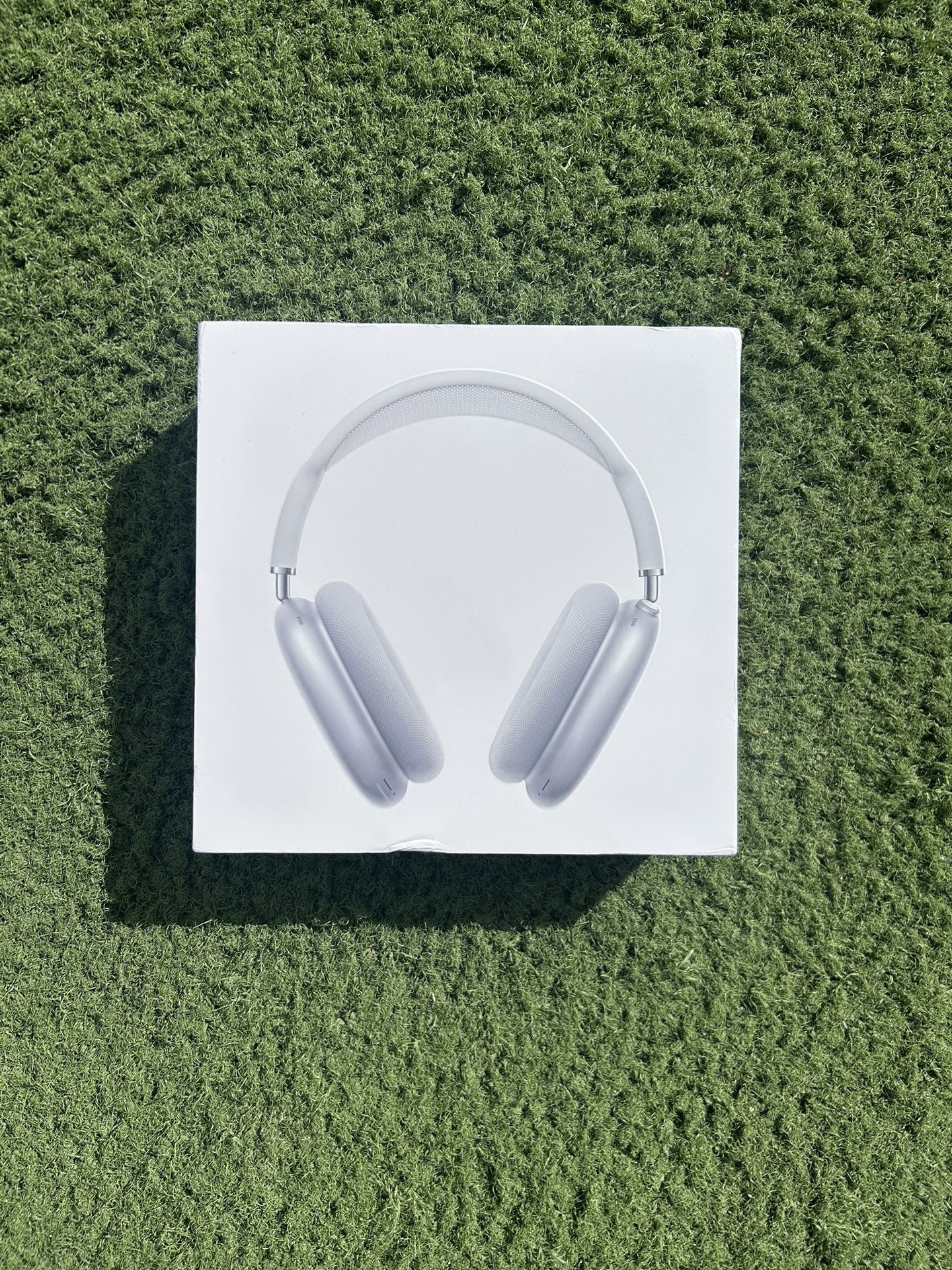 Apple AirPods Max シルバー Lightningタイプ