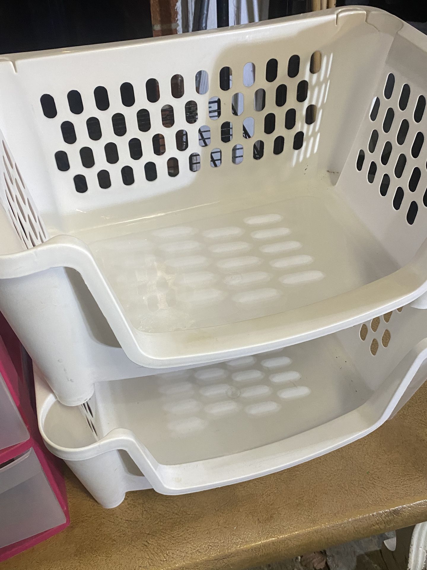 Stackable organizer bins