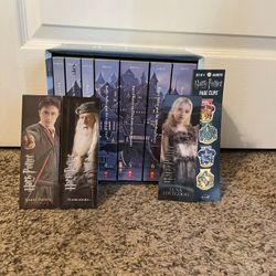 Harry Potter Series Set! With Two Universal Wands!! 