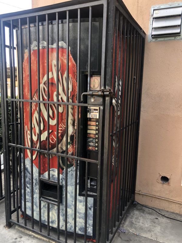 Vending machine for Sale in Perris, CA - OfferUp