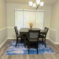 Dinning Room Table 