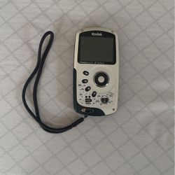 Kodak PlaySport (Zx3) HD Waterproof Pocket Video Camera (Purple