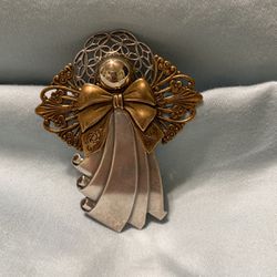 Vintage Signed Kat’s Creations, Christmas Angel w/Bow, Pin/Brooch, Brass & Pewter Tone.