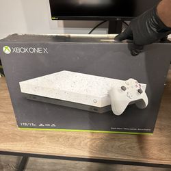 XBOX ONE X 1 TB SPECIAL EDITION 