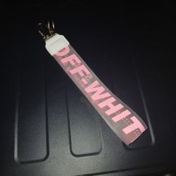 OFF WHITE keychain