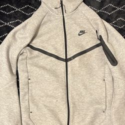 Adult Small Grey Nike Tech Hoodie