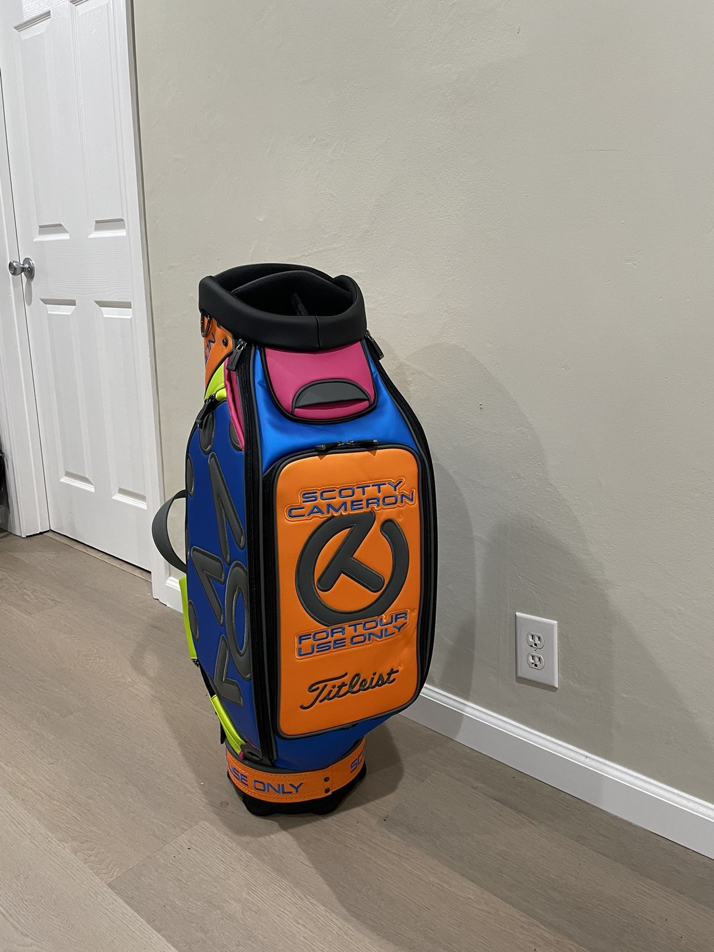 Scotty Cameron Staff Bag for Sale in San Jose, CA - OfferUp