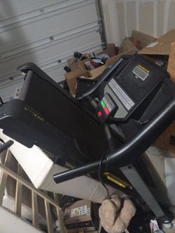 Gold's Gym Trainer 430 Treadmill