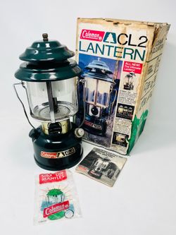 Vtg. 1985 Green Coleman CL2 Adjustable Double Mantel Lantern W/Globe 288 - 700