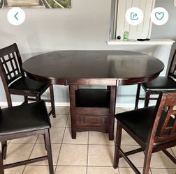 5 Piece Oval Table/ Pick Up Perris/ OBO