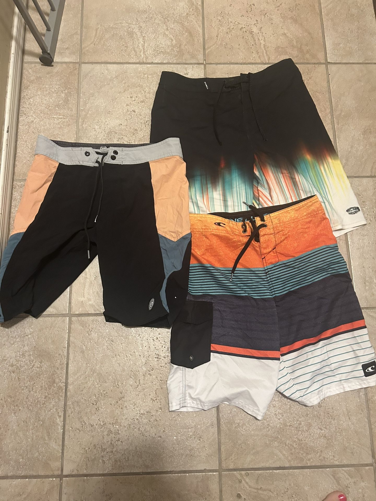 Men’s swim trunks size 27