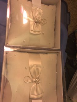 Two Ring pillow Ivory color